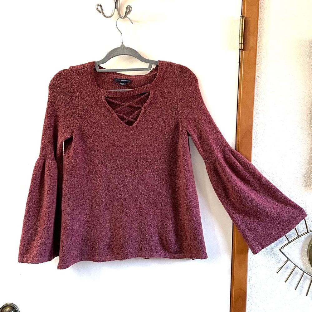 American Eagle Outfitters Sweater